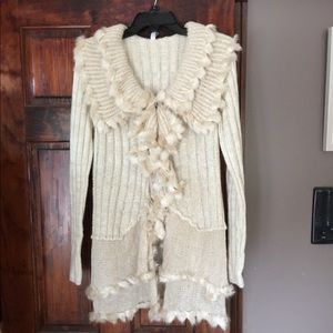 Super cute light weight sweater